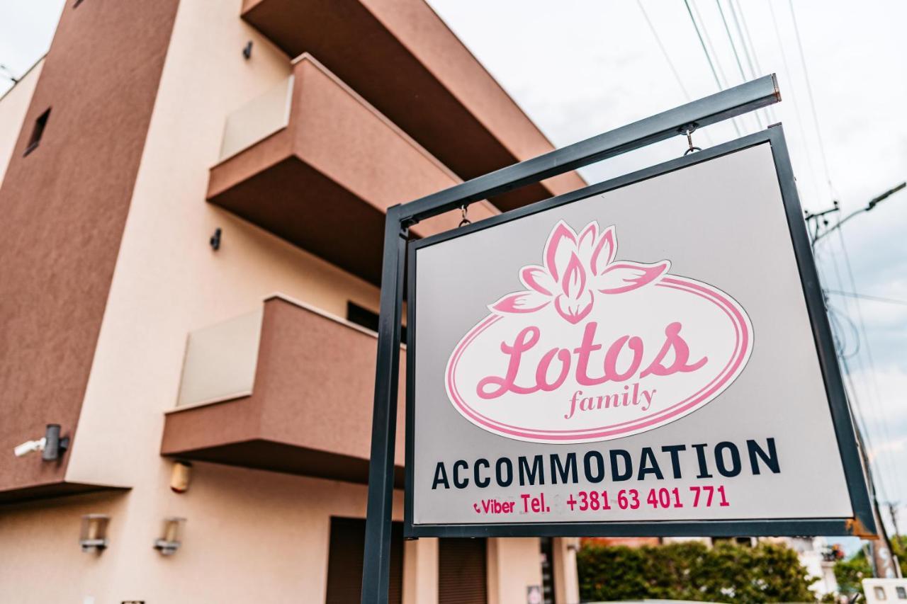 Hotel Lotos Depandans Ni Exteriér fotografie